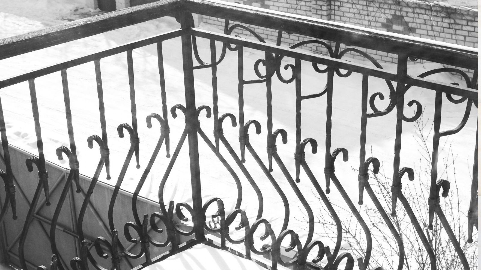 Bornova Demir Korkuluk